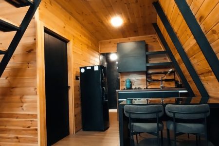 کلبه سوئیسی استخردار در آستانه - تمچال