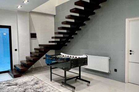 ویلا استخردار در محمودآباد - چهارخوابه