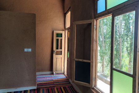 سوئیت در شاهرود - مجن