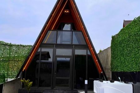 کلبه سوئیسی با جکوزی در بابلکنار - گونه کلا