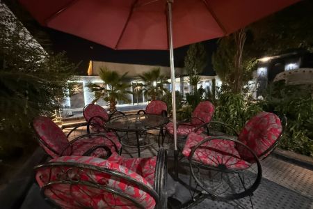 ویلا با استخر و جکوزی در چهارباغ - عرب آباد