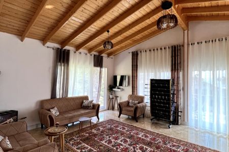 اجاره خانه استخردار در اربکله رامسر - سنگ پشته