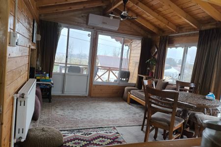 سوئیت بالکن دار فرشید در سیاهکل - ازبرم