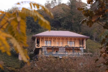 اتاق با چشم انداز کوه در آبچالکی لنگرود - توئین