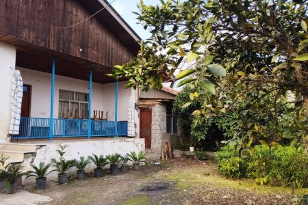 خانه ویلایی در جاده لاهیجان - بازکیاگوراب