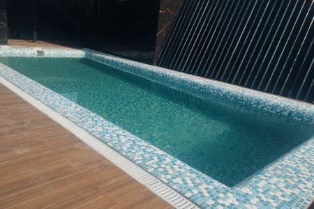 کلبه سوئیسی استخردار در آستانه - تمچال