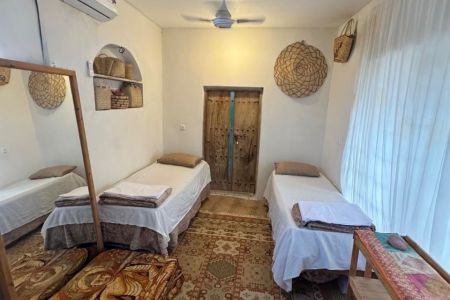 بوم گردی نزدیک قلعه پرتغالی ها هرمز - ۲تخته