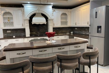 ویلا استخردار در رودهن - خورین