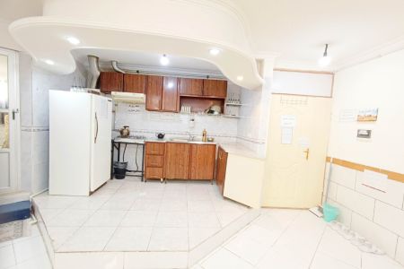 خانه مبله در کرمان - طبقه ۲ - واحد ۲