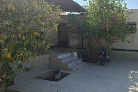 اتاق در قشم - دیرستان