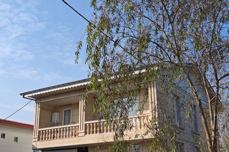 خانه مبله در لاهیجان - دهسر - همکف