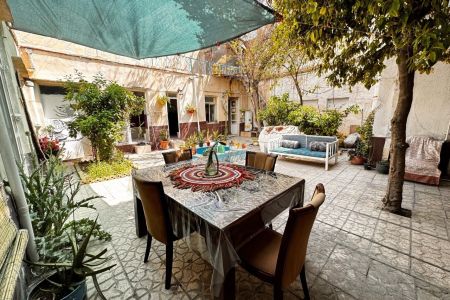 اتاق در شیراز - اتاق ۲