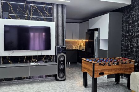 ویلا استخردار در چهارباغ - لشکرآباد