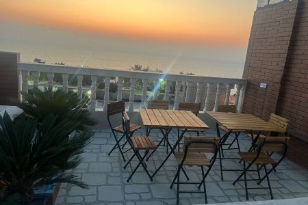 سوئیت نزدیک ساحل در ریشهر بوشهر - طبقه ۲