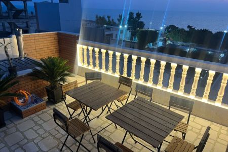 سوئیت نزدیک ساحل در ریشهر بوشهر - طبقه ۲