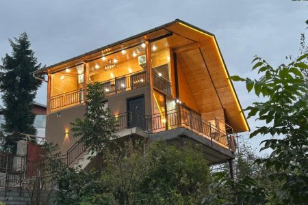 کلبه چوبی با وان جکوزی در بابلکنار - درازکلا