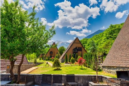 دهکده گردشگری زانوس نوشهر - کلبه فلت