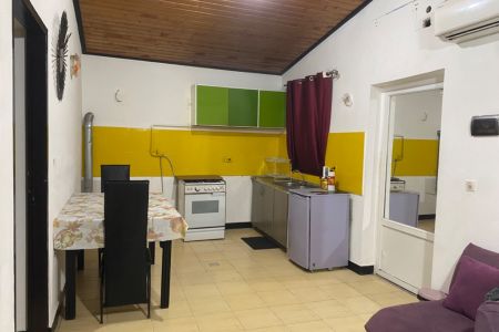 سوئیت مبله لب دریا در فریدون کنار - واحد یک