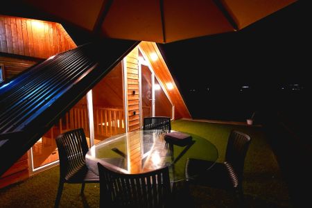 کلبه چوبی با چشم انداز زیبا در ماسال - ورمیه