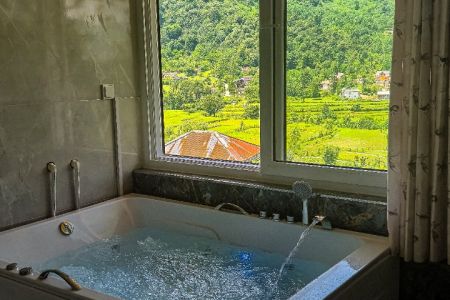 اجاره کلبه چوبی جکوزی دار در ماسال - ورمیه