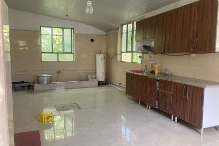 مهمانپذیر در رینه لاریجان - وانا - سه تخته