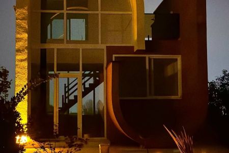 ویلای جکوزی دار با طراحی مینیمال در آمل