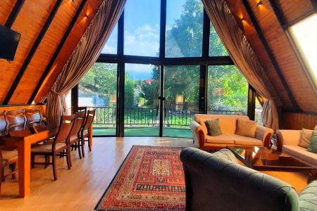 کلبه سوئیسی تریبلکس با جکوزی در کندلوس