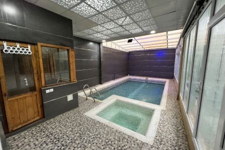 ویلا استخردار در چهارباغ - سنقرآباد