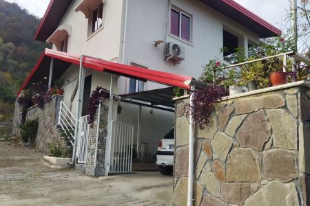 سوئیت در سورخانی رامسر - تراس دار