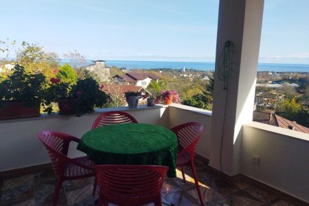 سوئیت در سورخانی رامسر - تراس دار