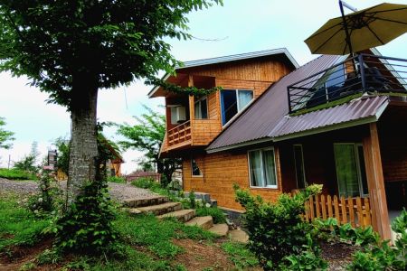 کلبه چوبی با چشم انداز زیبا در ماسال - ورمیه