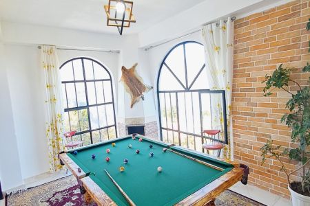 ویلا با چشم انداز کوه و جنگل در رامسر - گاورمک