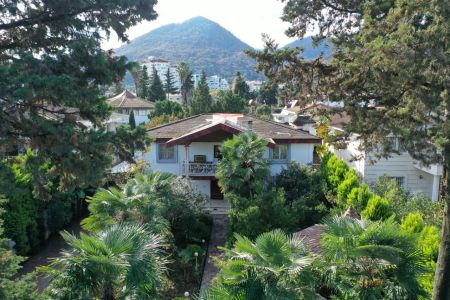 ویلا دوبلکس استخردار در رامسر - بلوار معلم