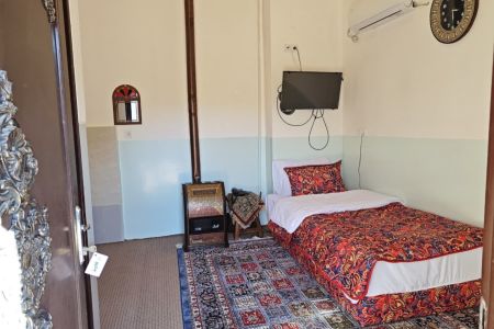 بومگردی در لنجان - زرین شهر - اتاق سینگل