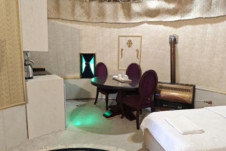 بومگردی در لنجان - زرین شهر - کپر سه تخته