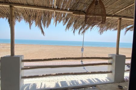 بومگردی لب دریا در قشم - سلخ