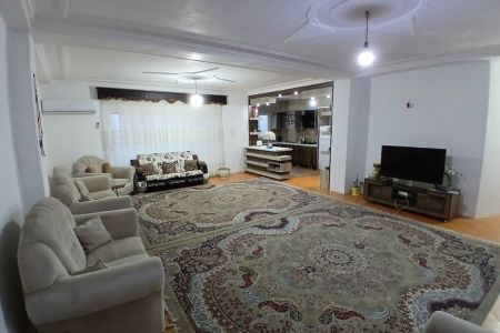 خانه حیاط دار در نور - رستم رود