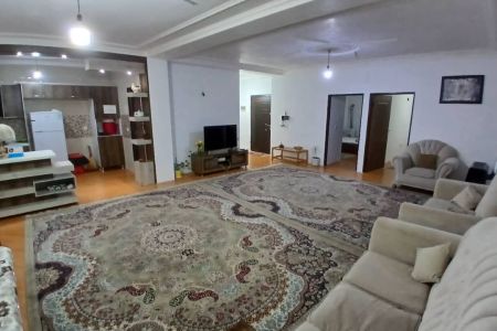 خانه حیاط دار در نور - رستم رود