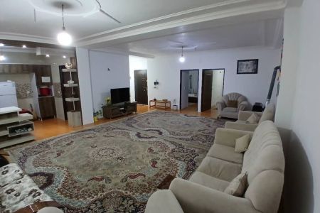 خانه حیاط دار در نور - رستم رود