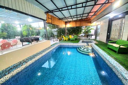 ویلا با دو استخر سرپوشیده و روباز در دزفول