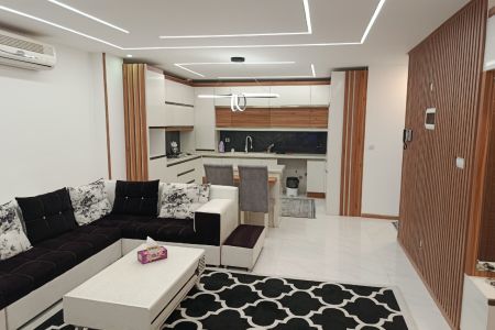 آپارتمان مبله در صدرای شیراز - همکف