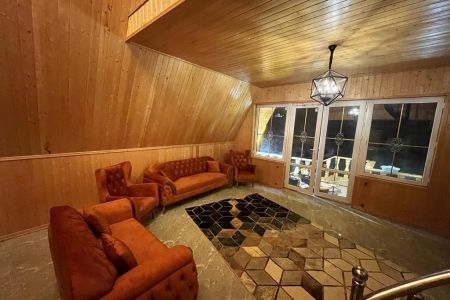 کلبه سوئیسی در لاویج - رئیس کلا