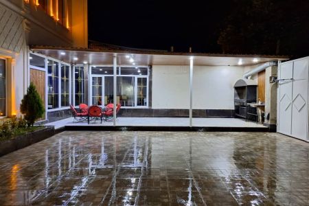 ویلا دوبلکس استخردار در جاده چهارباغ