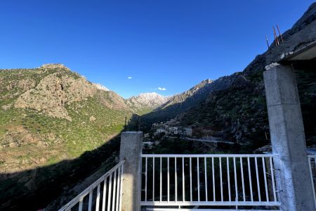 سوئیت با چشم انداز سد داریان - همکف