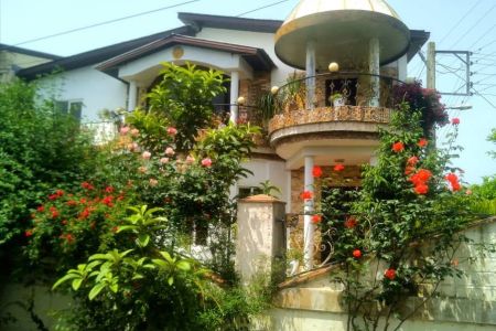 خانه ویلایی در محمود آباد - گالش پل - همکف