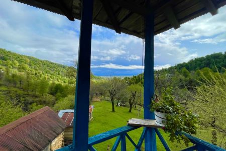 خانه روستایی دو طبقه در فومن - میان رز