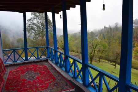 خانه روستایی دو طبقه در فومن - میان رز