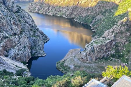 سوئیت با چشم انداز سد داریان - طبقه ۳