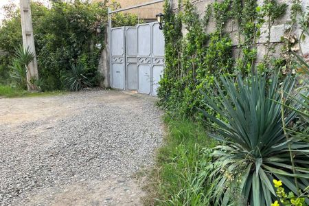 سوئیت حیاط دار در کوچصفهان - رشت آباد