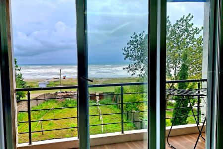 سوئیت رو به دریا رضوانشهر - شفارود - طبقه ۳